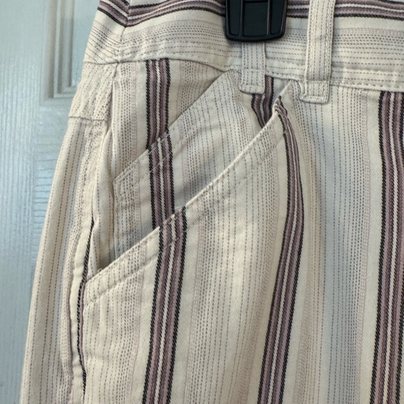 LOFT Off White Striped Capri Pants Size 10 wide cuff - Picture 3 of 9